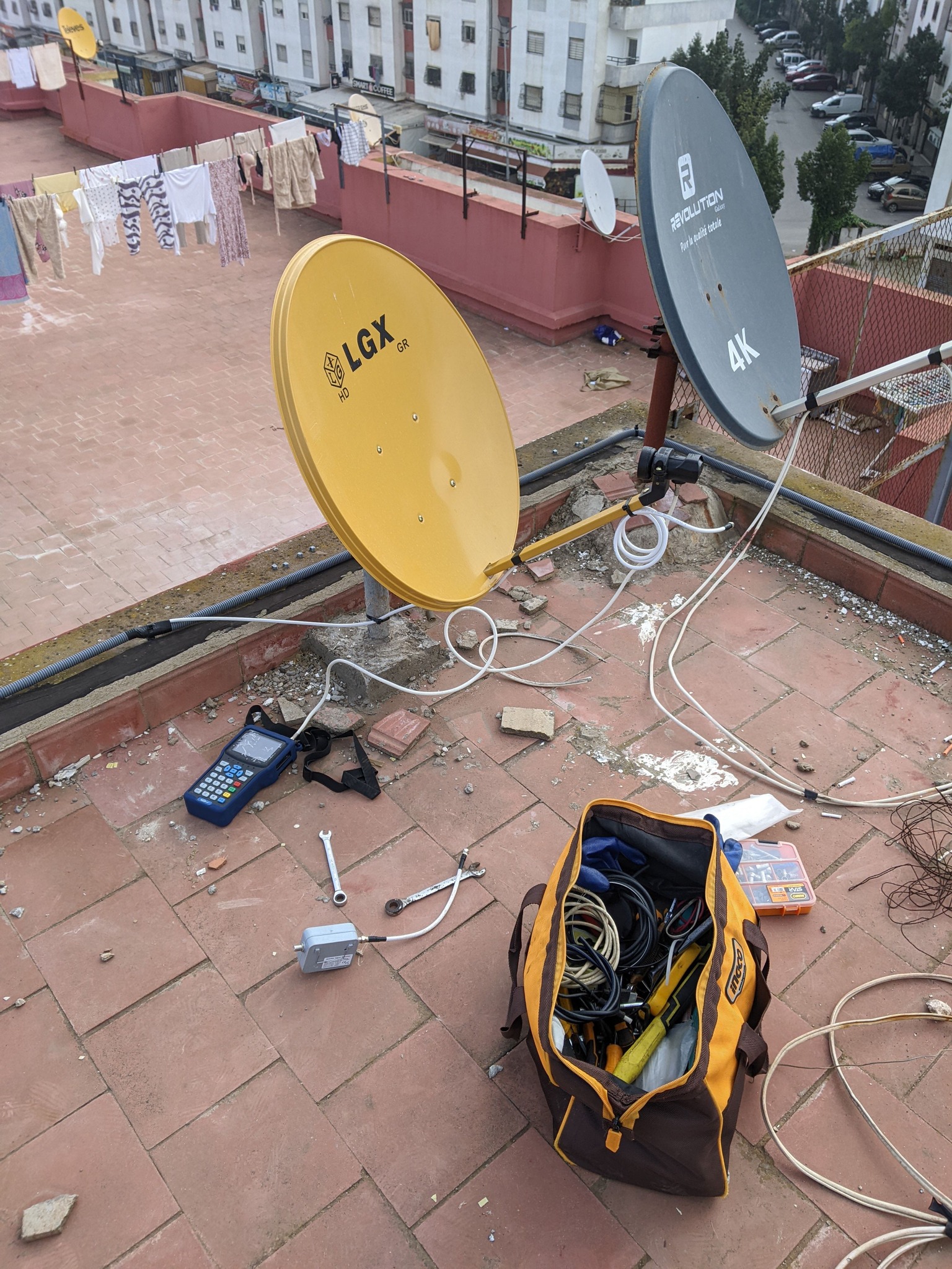 Installation Antenne TV & Parabole à Safi — Particuliers, Hôtels, Immeubles & Entreprises